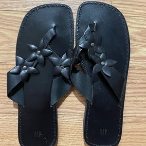Black floral flat slides